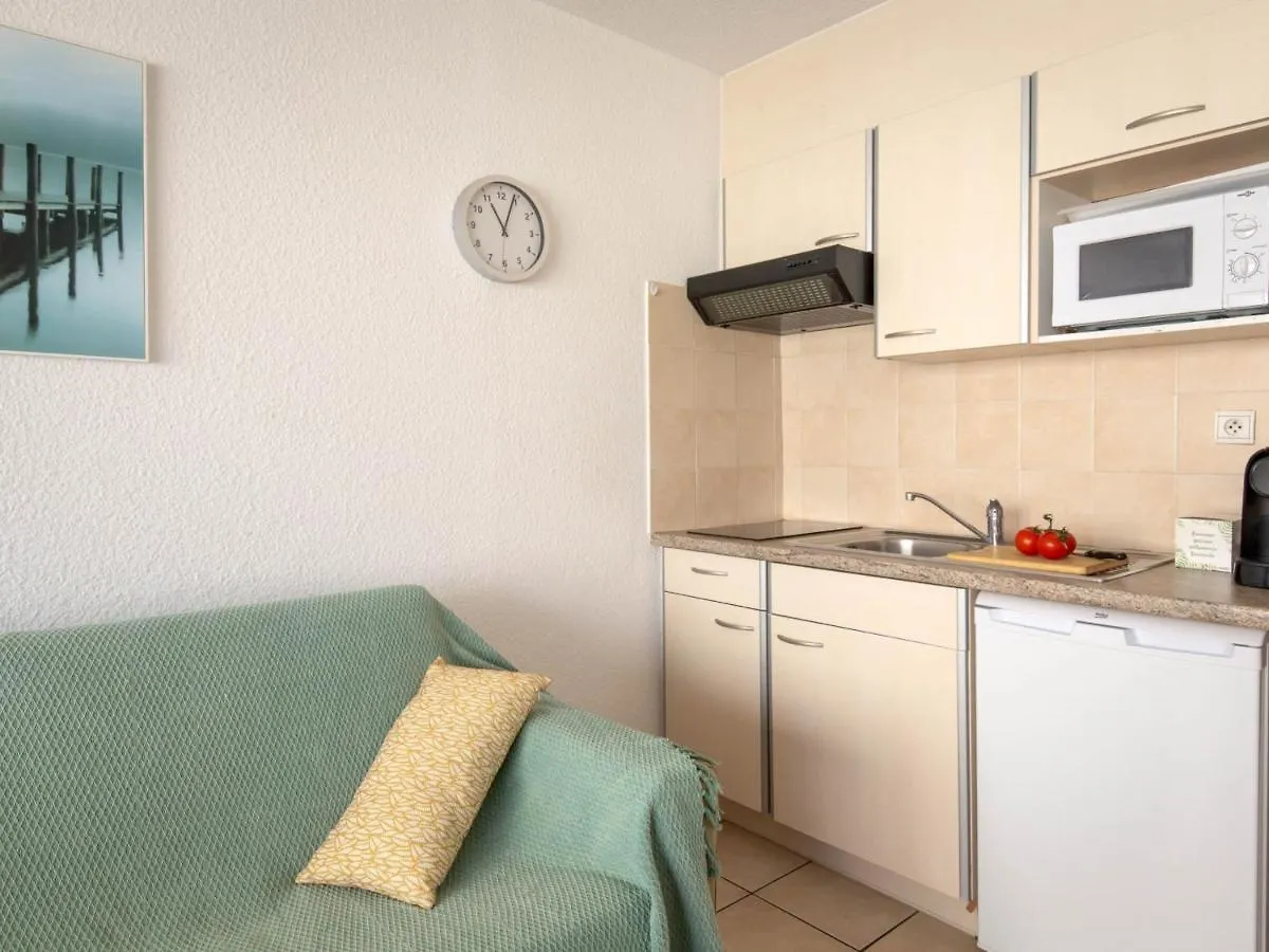 Appartement Climatise Avec Terrasse, A 50M De La Plage Et Proche Commerces, Gare Et Centre-Ville. - Fr-1-466A-9 Saint-Raphael  0*, Saint-Raphael (Var) France
