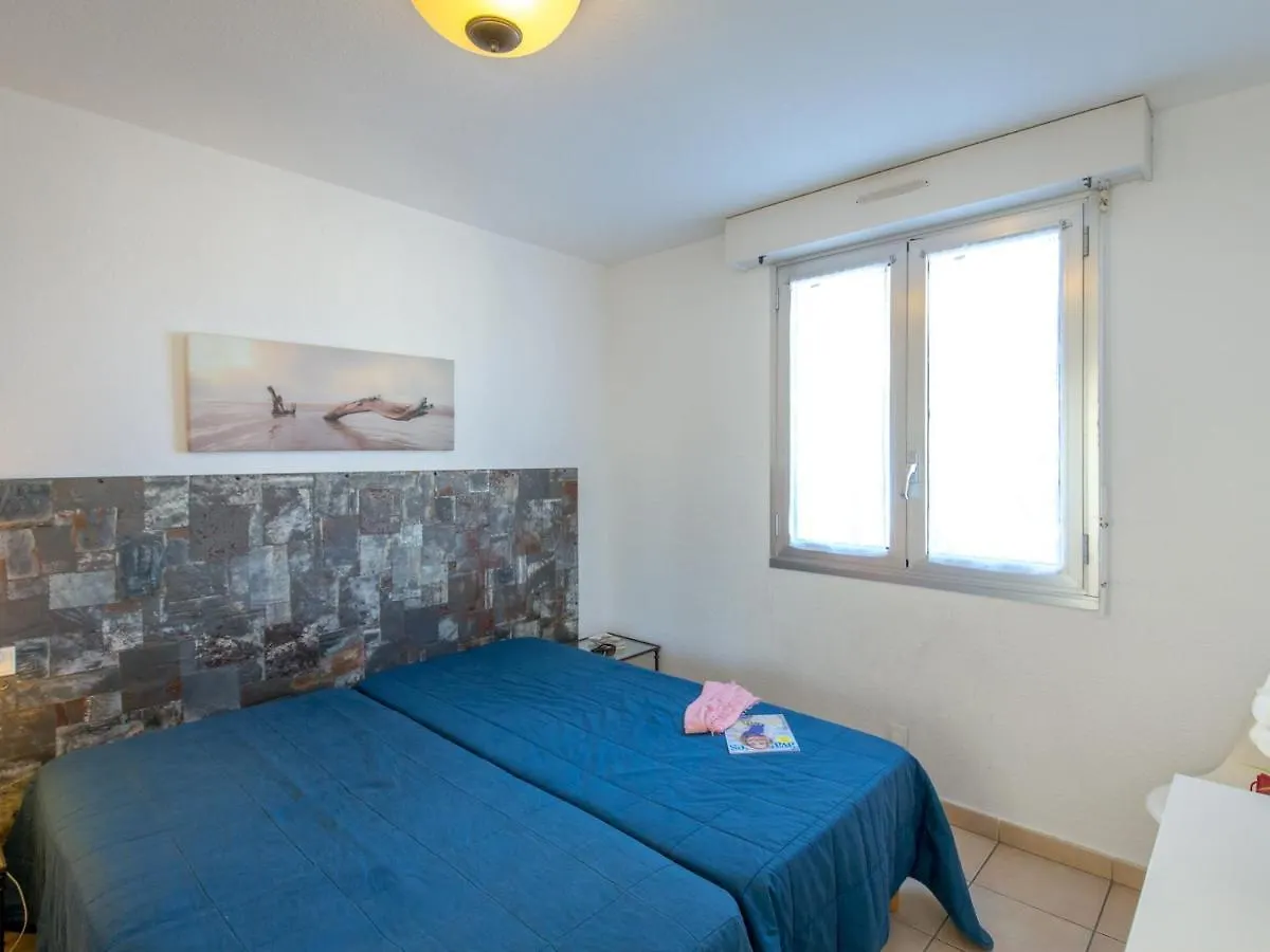 Appartement Climatise Avec Terrasse, A 50M De La Plage Et Proche Commerces, Gare Et Centre-Ville. - Fr-1-466A-9 Saint-Raphael  Saint-Raphael (Var)